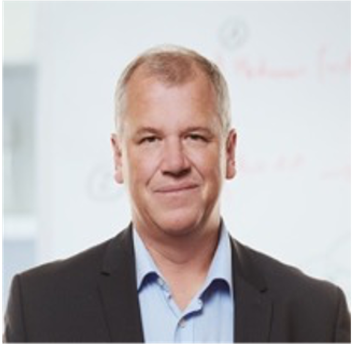 Porträt von Dr. Jörg Neermann